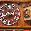 8T526/9　鳩時計・ローテンブルクハウス：文字盤と飾り出窓