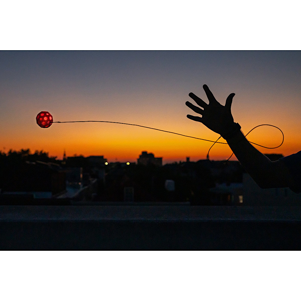 LEDムーンボールバウンスバック: