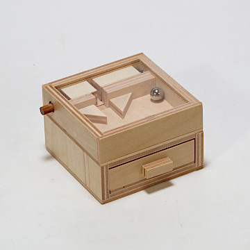 レトロなからくりボックス　美品 昭和レトロ 良品】箱根寄木細工 秘密箱（からくり小箱）宮島