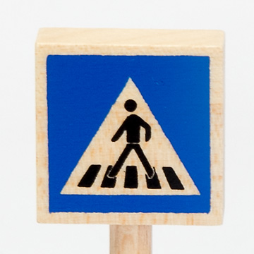 横断歩道 img_4bee8d9e656d5f0fbba5975522